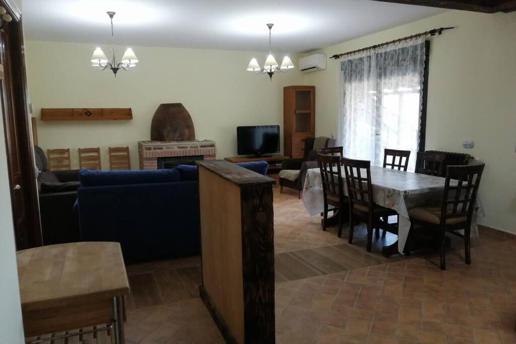 فيلا Casa Cijararural Pantano de Cijara المظهر الخارجي الصورة
