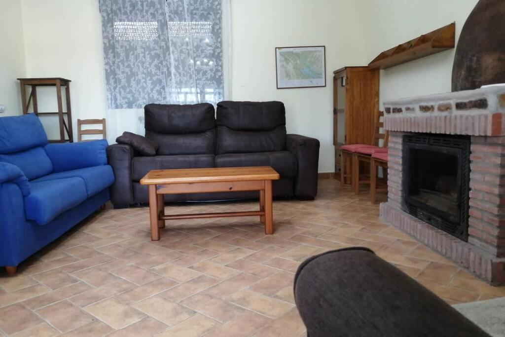فيلا Casa Cijararural Pantano de Cijara المظهر الخارجي الصورة